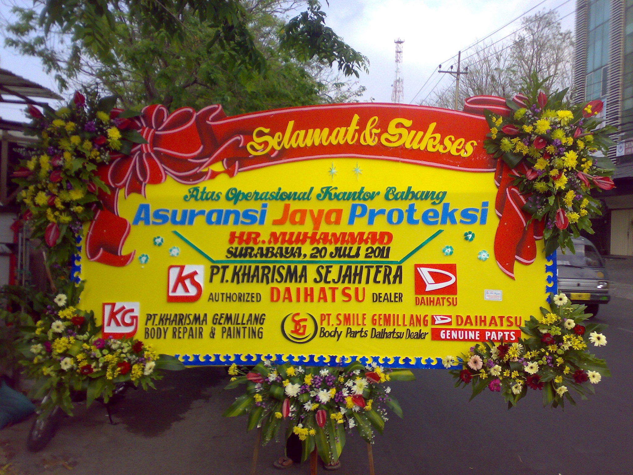 Galeri  Pesan Karanga Bunga Surabaya